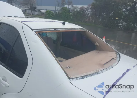 2000 Volkswagen Jetta Gls z USA, uszkodzony, nr VIN 3VWSC29M6YM170306